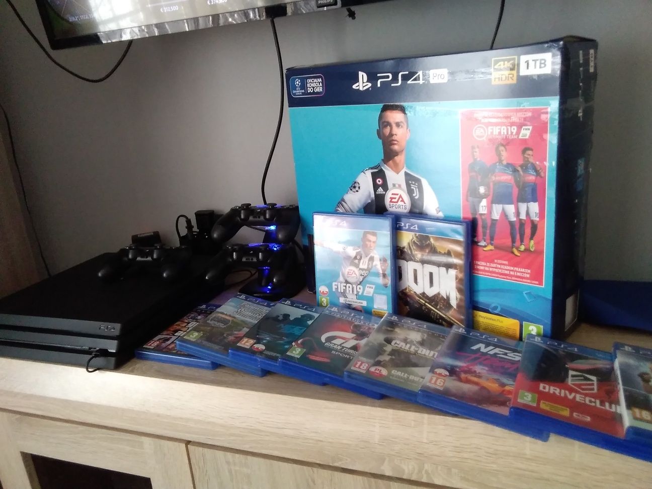 Zamienię Konsolę PlayStation 4