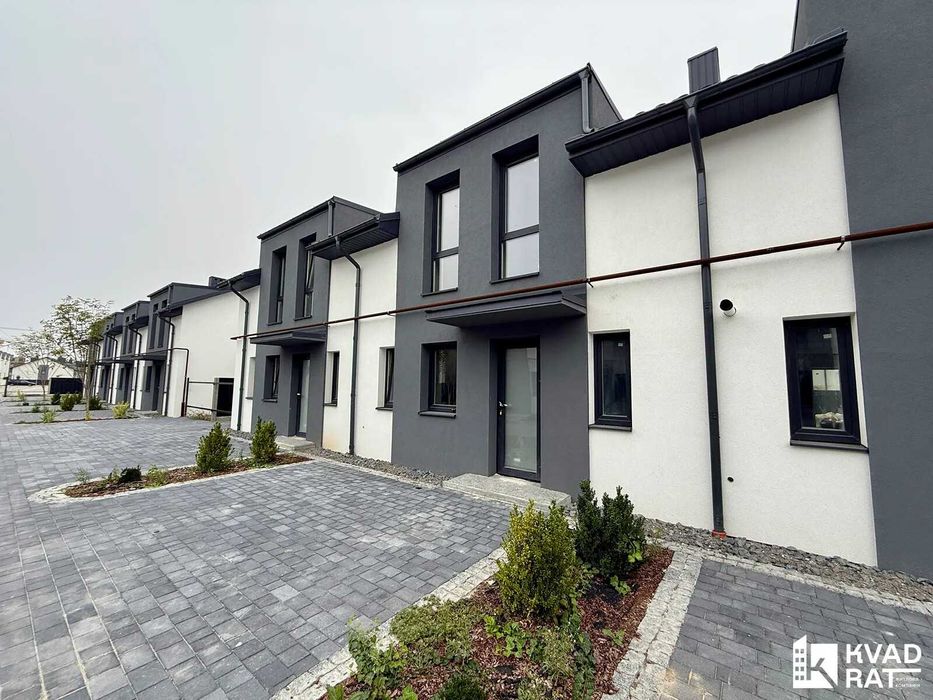 Зданий готовий до ремонту таунхаус!