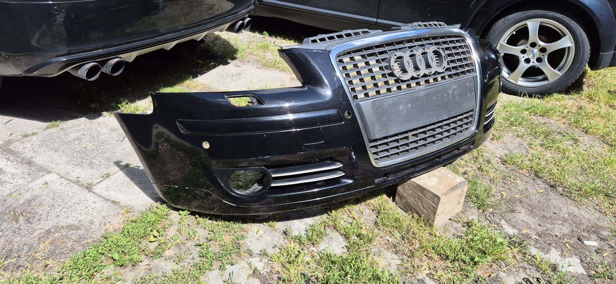 Zderzak audi A3 8P 2005r OEM LZ9Y