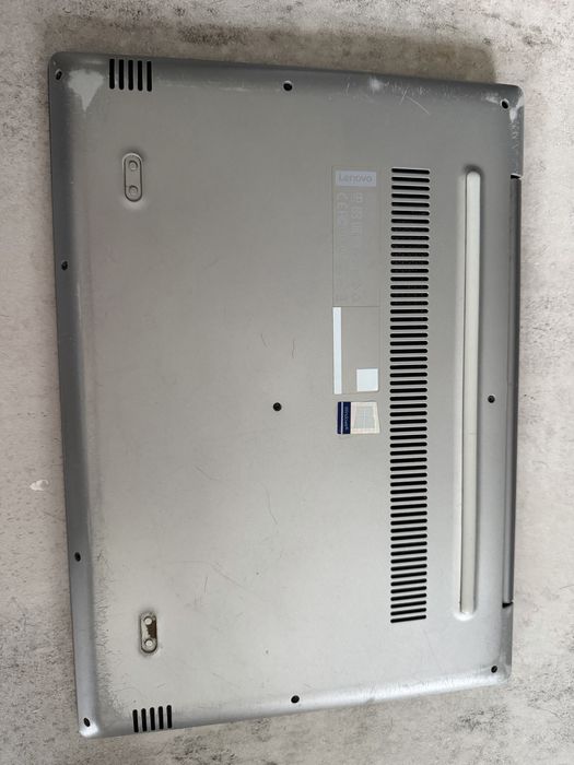 Lenovo Ideapad S320 14” - i7, 256GB SSD, 8GB RAM