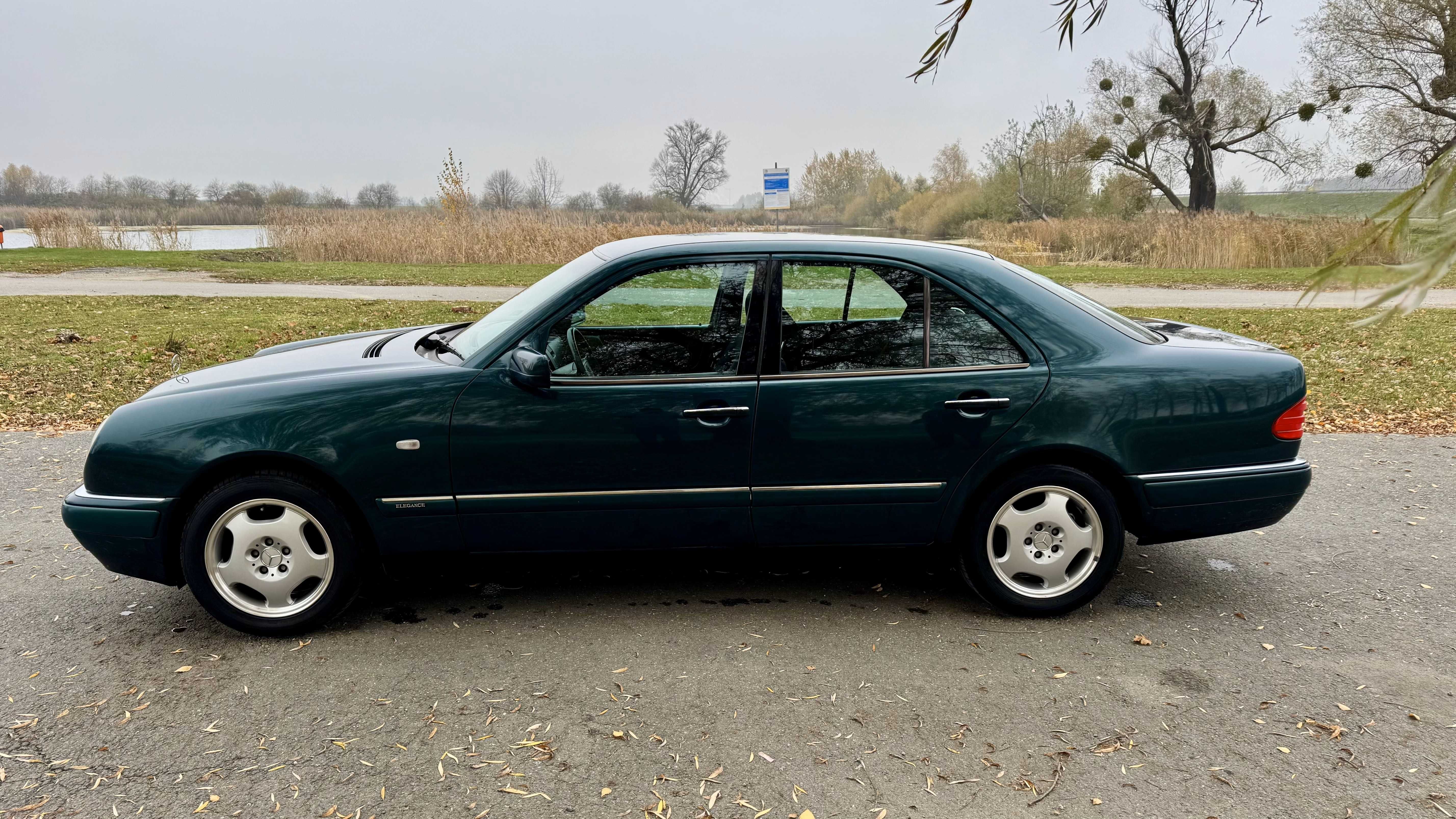 Mercedes-Benz W210 E220 Diesel 1998 Manual
