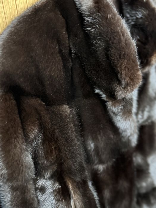 Шуба норка блек лама blackglama