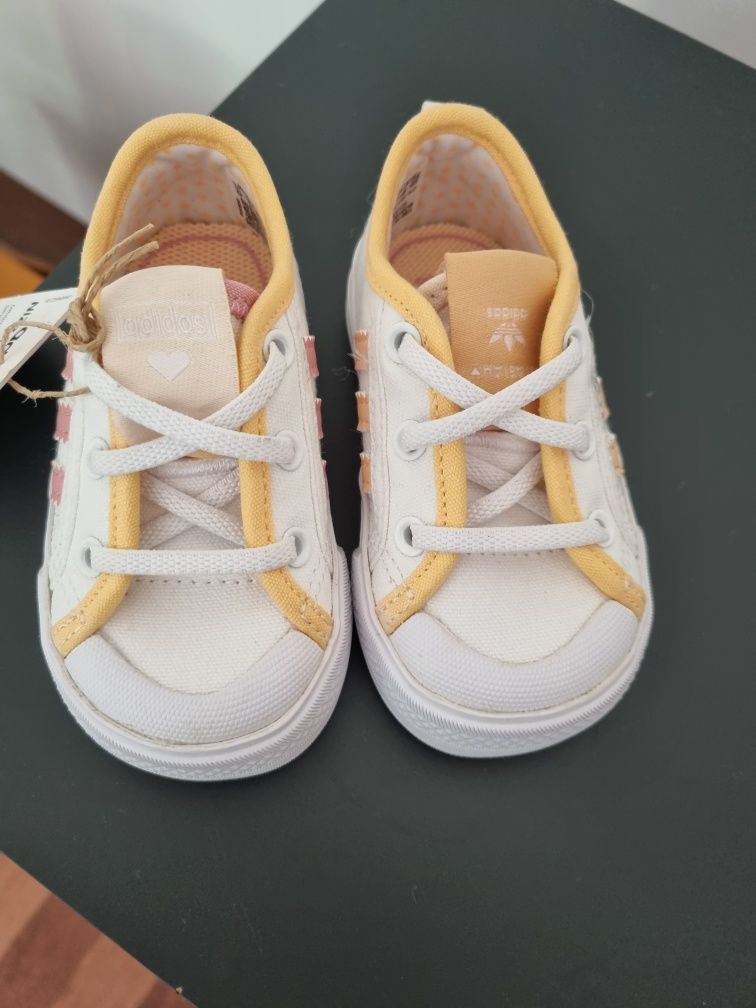 Adidas NIZZA I rozmiar 19 nowe