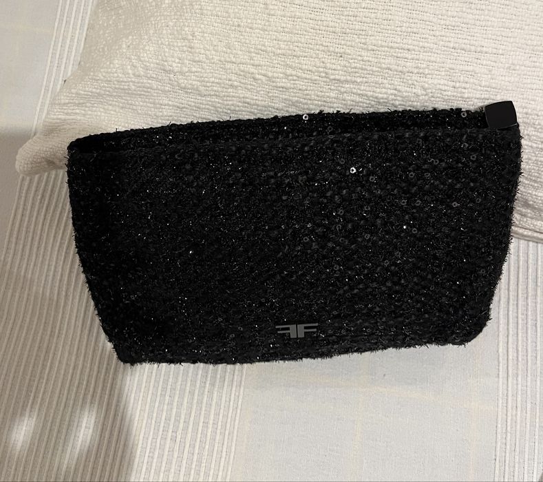 Estojo Filorga preto com brilho