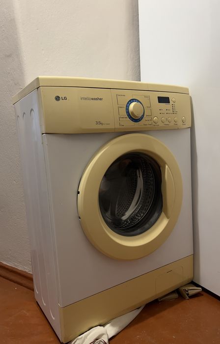 Пральна машинка LG 3,5 кг. Робоча.