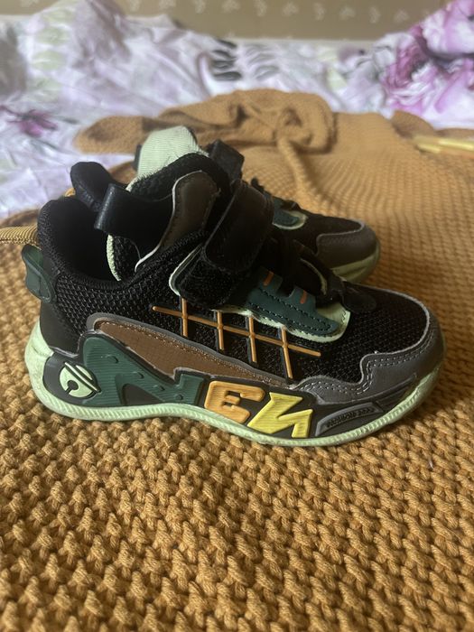 кроссовки для мальчика