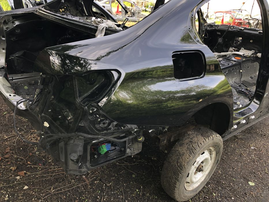 Чверть задня права BMW 3 G20 колір 668 2019-