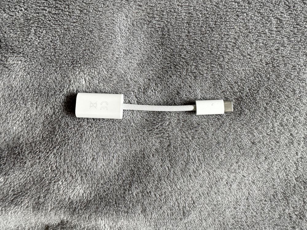 Przejsciówka z USB-C na lightning Apple