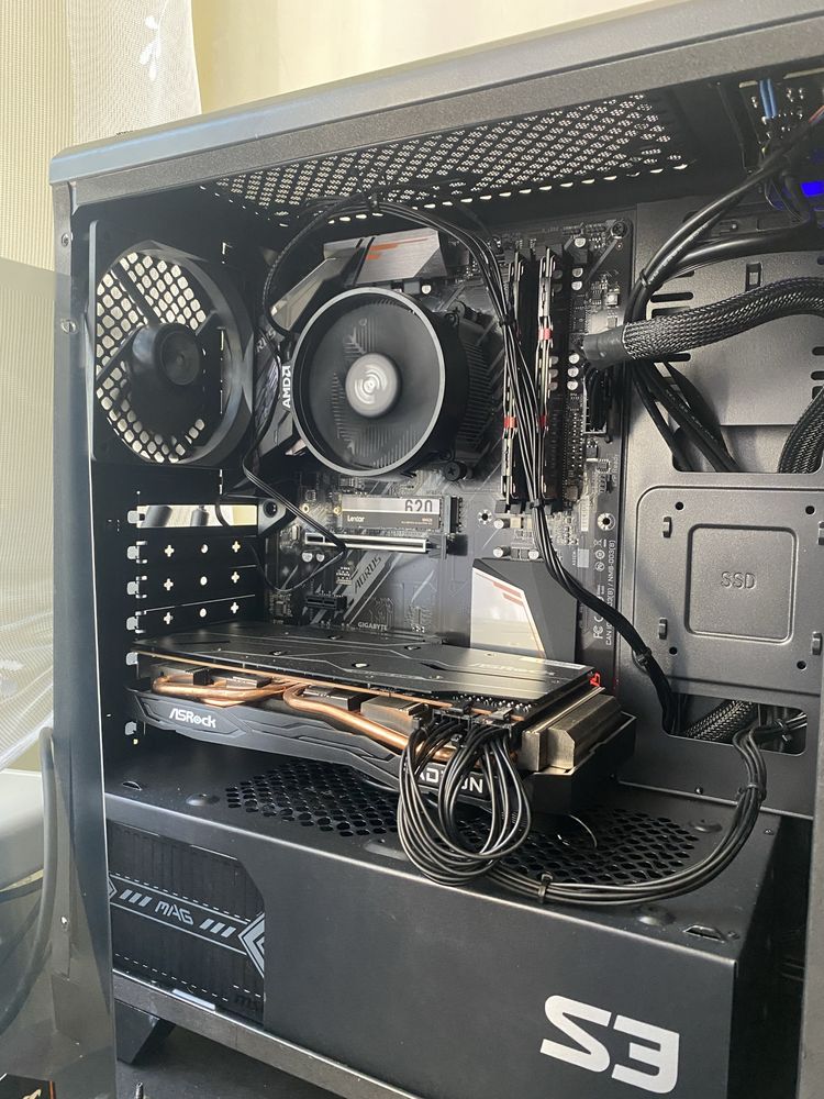 Komputer do gier R7 ,rx6700xt , 32 gb ramu !