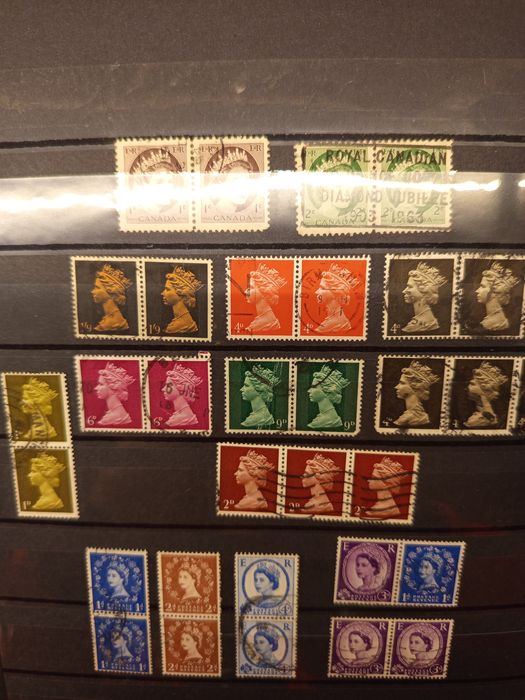 Zestaw starych znaczków Królowa Elżbieta