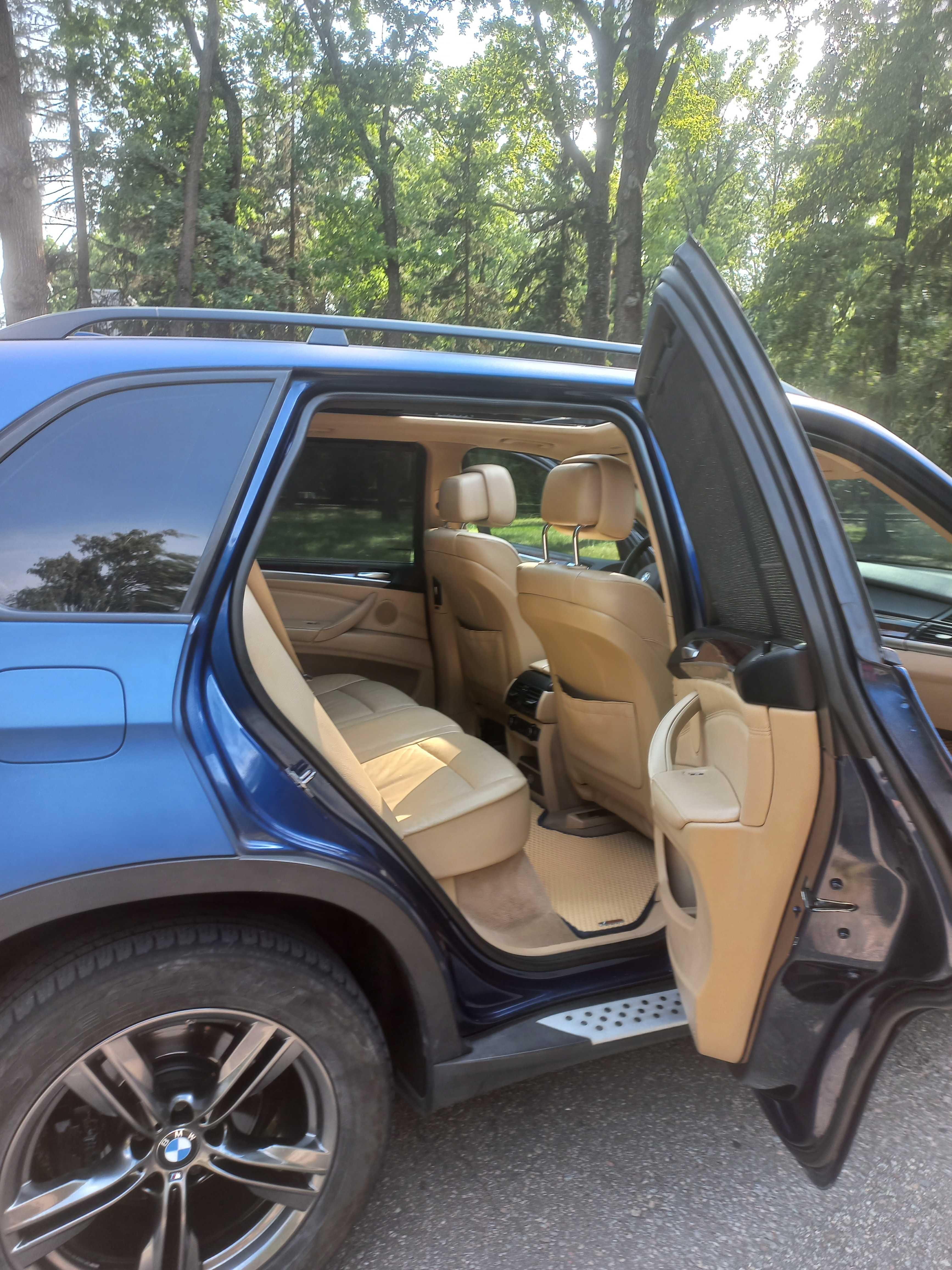 Авто BMW X5 E70 Америка