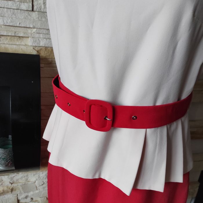 Sukienka odcinana rozm 42