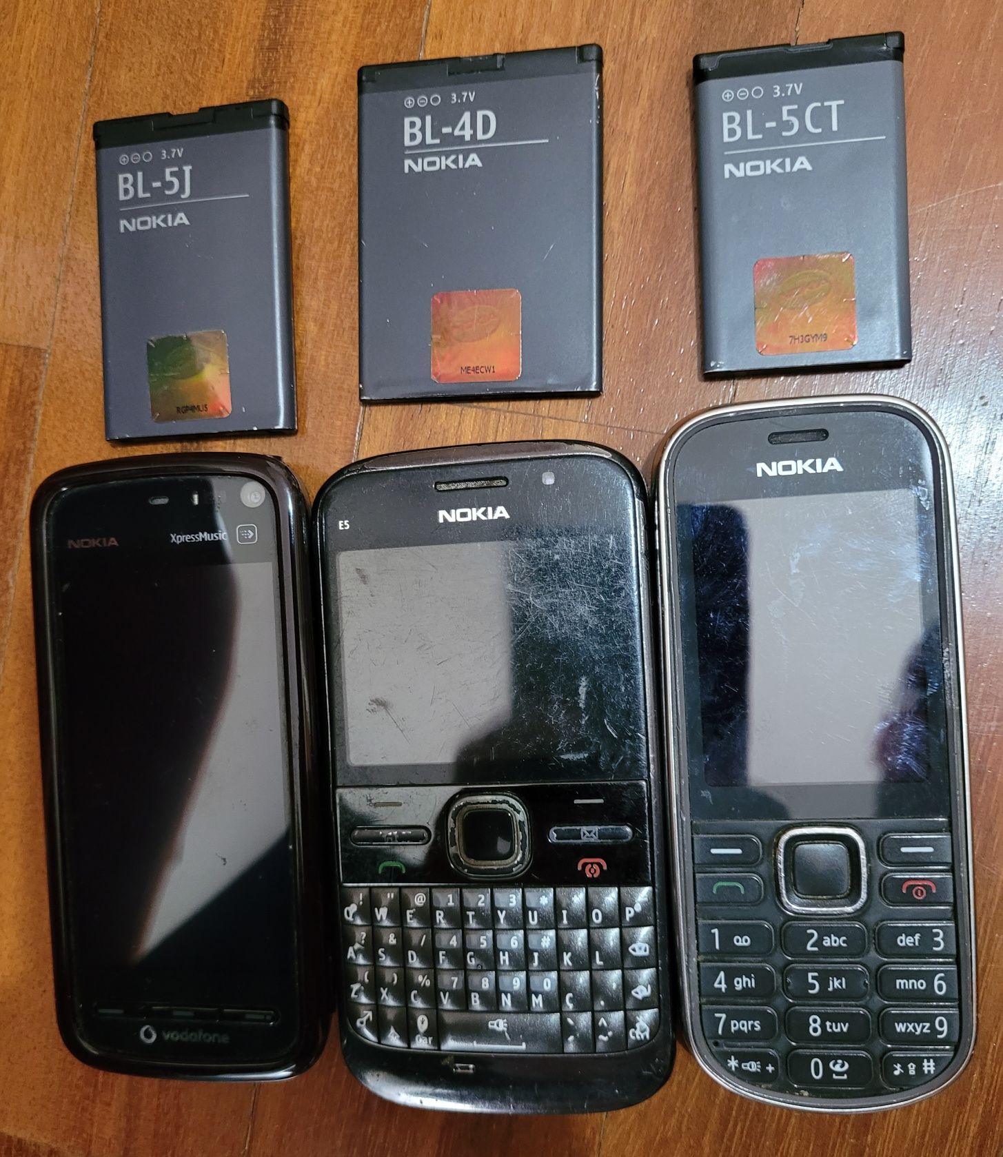 Telemóveis diversos