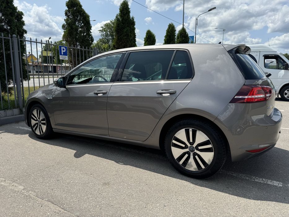 Volkswagen e golf 2015 года пробег 115 тыс dinaudio