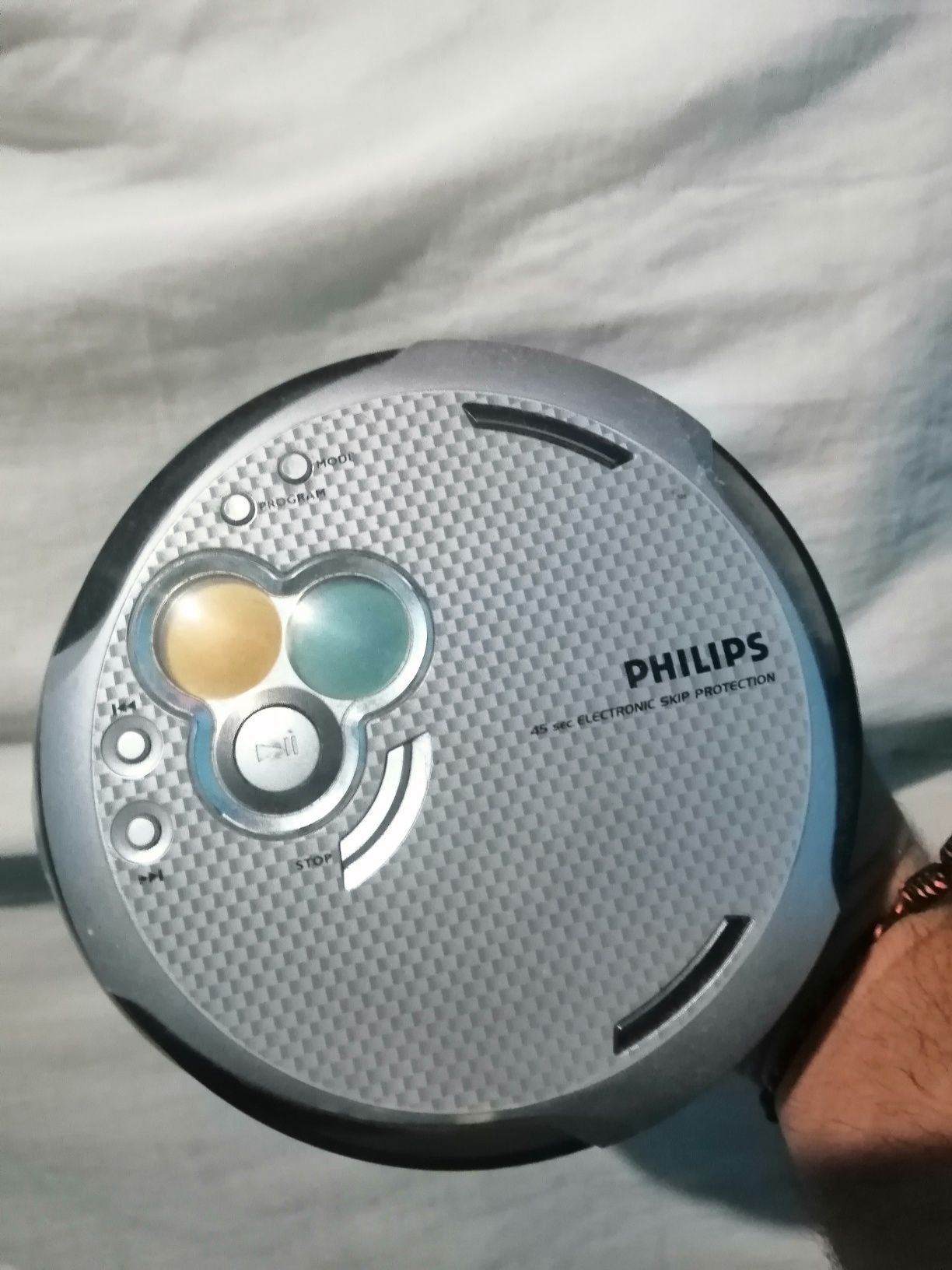 Leitor de CD com vários CDS incluidos