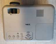 Projektor NEC VT46