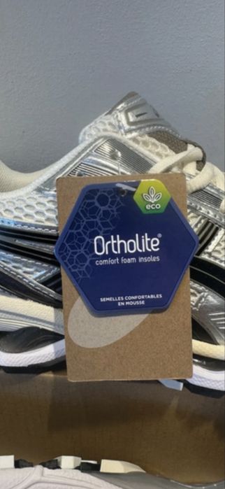 Asics Gel Kayano 14 maat 44 • Novo com etiquetas