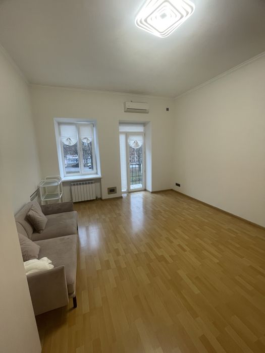 Сонячний простір! Центр, тепло + вода + балкон