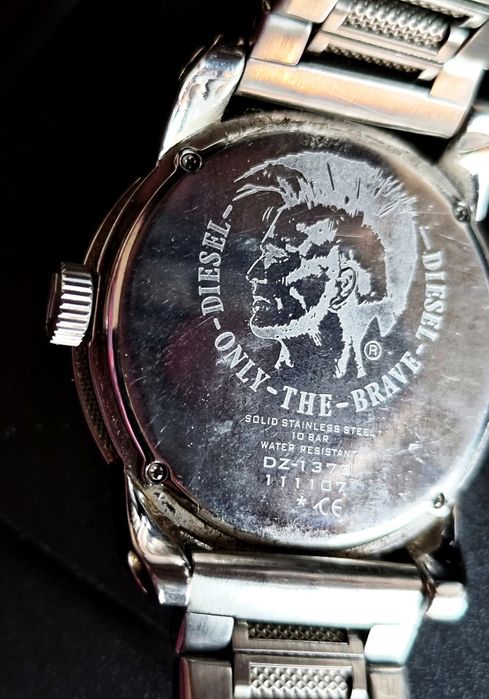 Relógio Diesel,entrego em mão Lisboa ou envio á cobrança