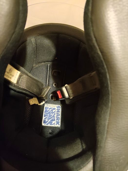 Capacete Shark RSI – Tamanho M – Edição Gráfica “Shark Attack”