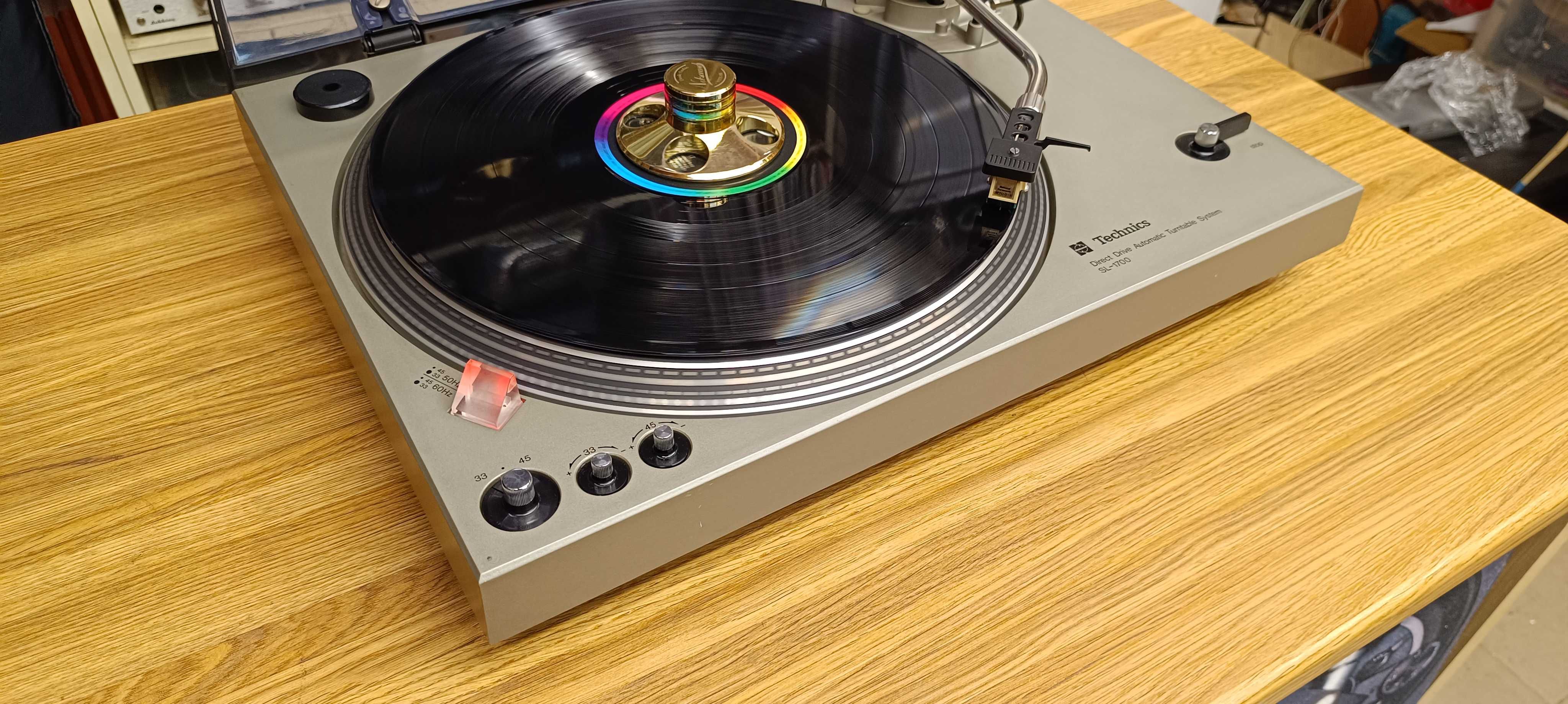 Вініловий програвач Technics SL-1700