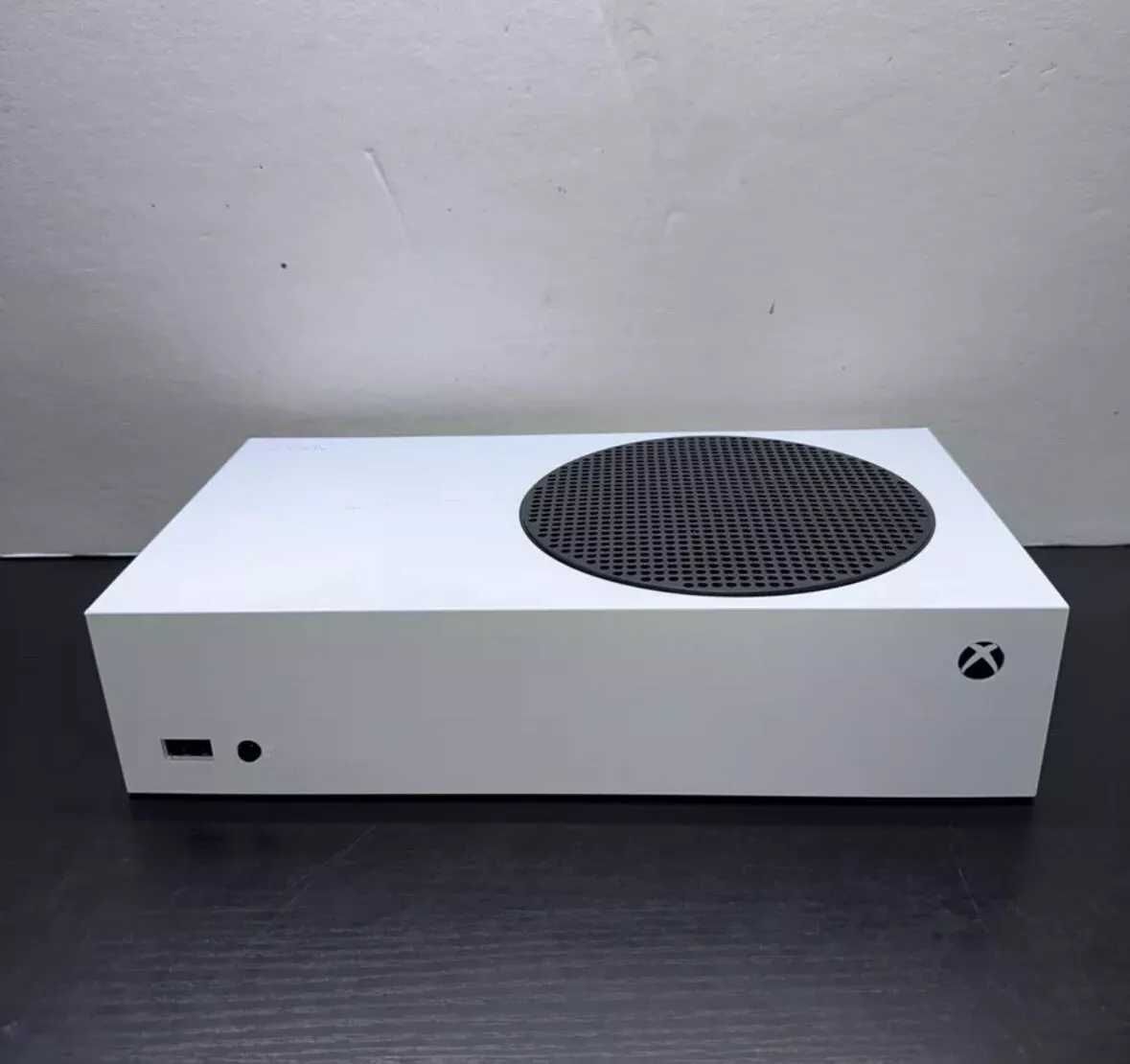 Xbox SeriesS,usada,comando series S/X bateria recarregavel.Ler anuncio