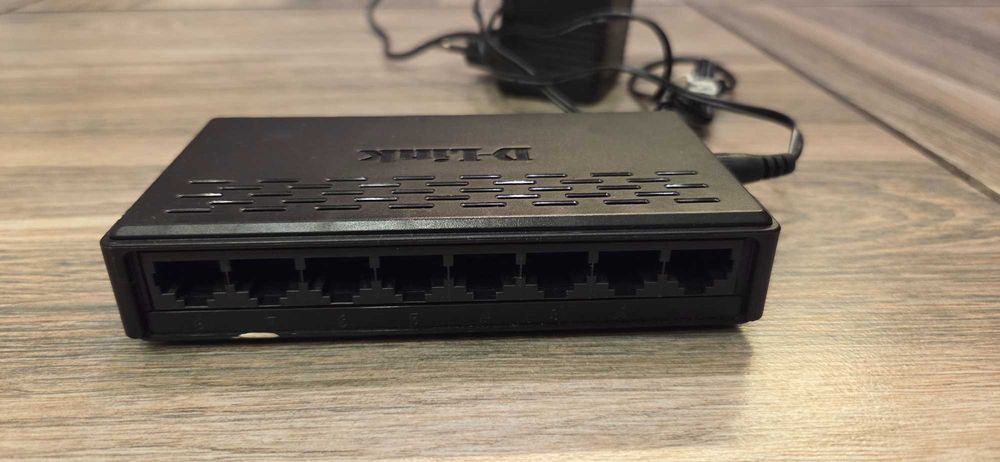 Коммутаторы D-Link DES-1008D, D-Link DES-1008A, Surecom EP-808SX-C