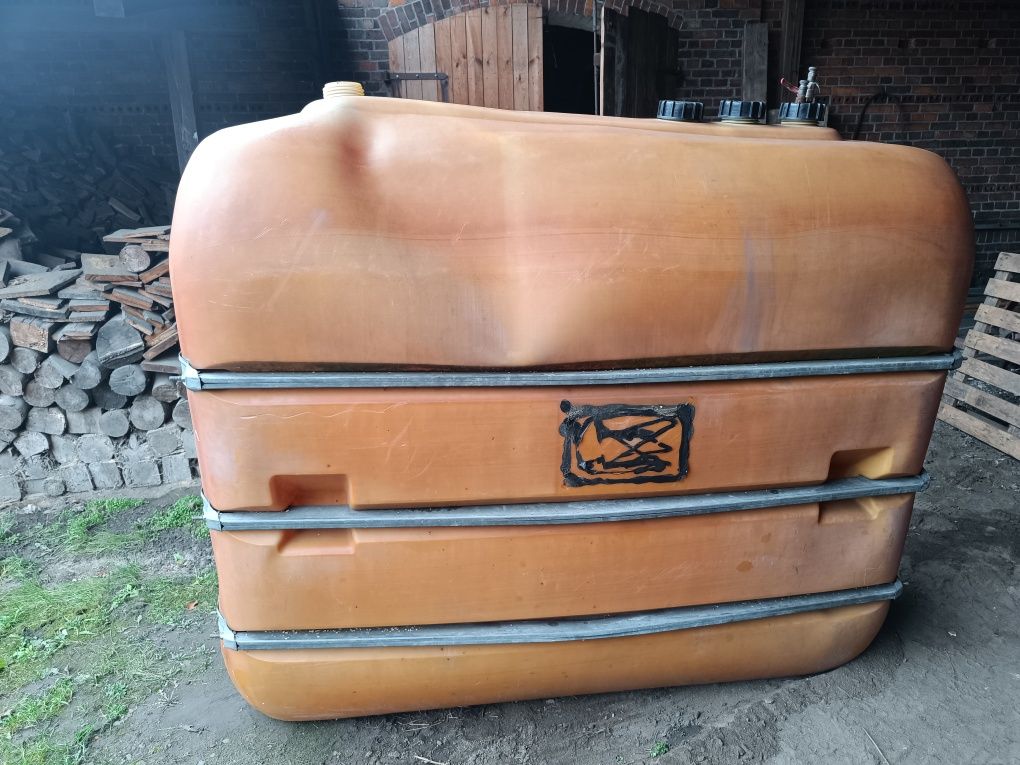 Zbiornik na wodę 2000 litrów