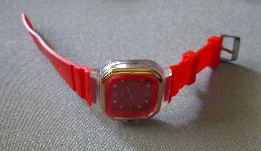 Relógio Desportivo Mulher c/ Pulseira em Silicone NOVO