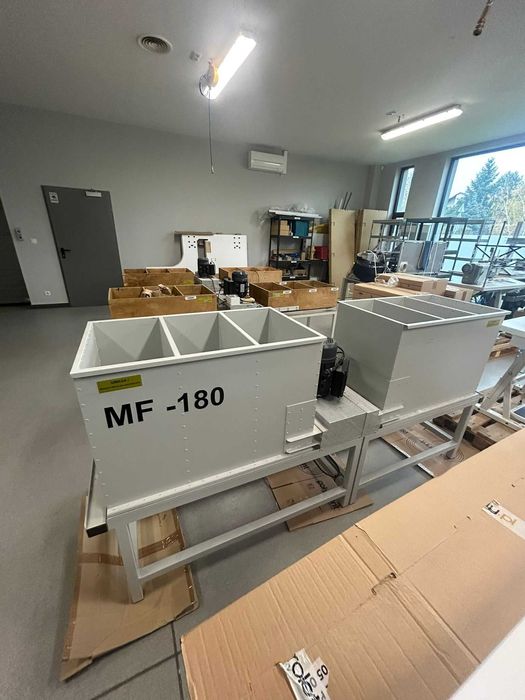 Mieszalniki automatyczne do tuszy/farby DTG: MF-180, MF-90, stan bdb