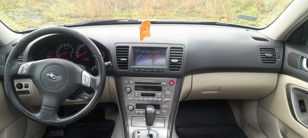 Subaru Legacy 3.0 h6 AWD