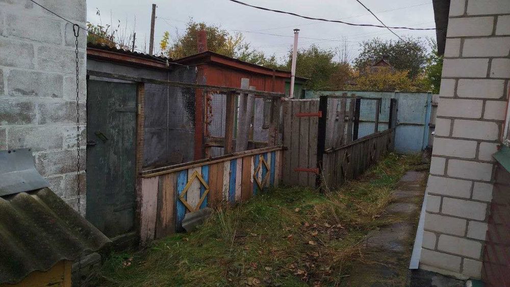 Продам теплий будинок в смт Золочів, Харківська область