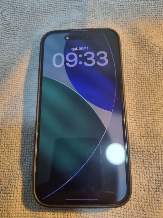 Iphone 15 pro titânio branco