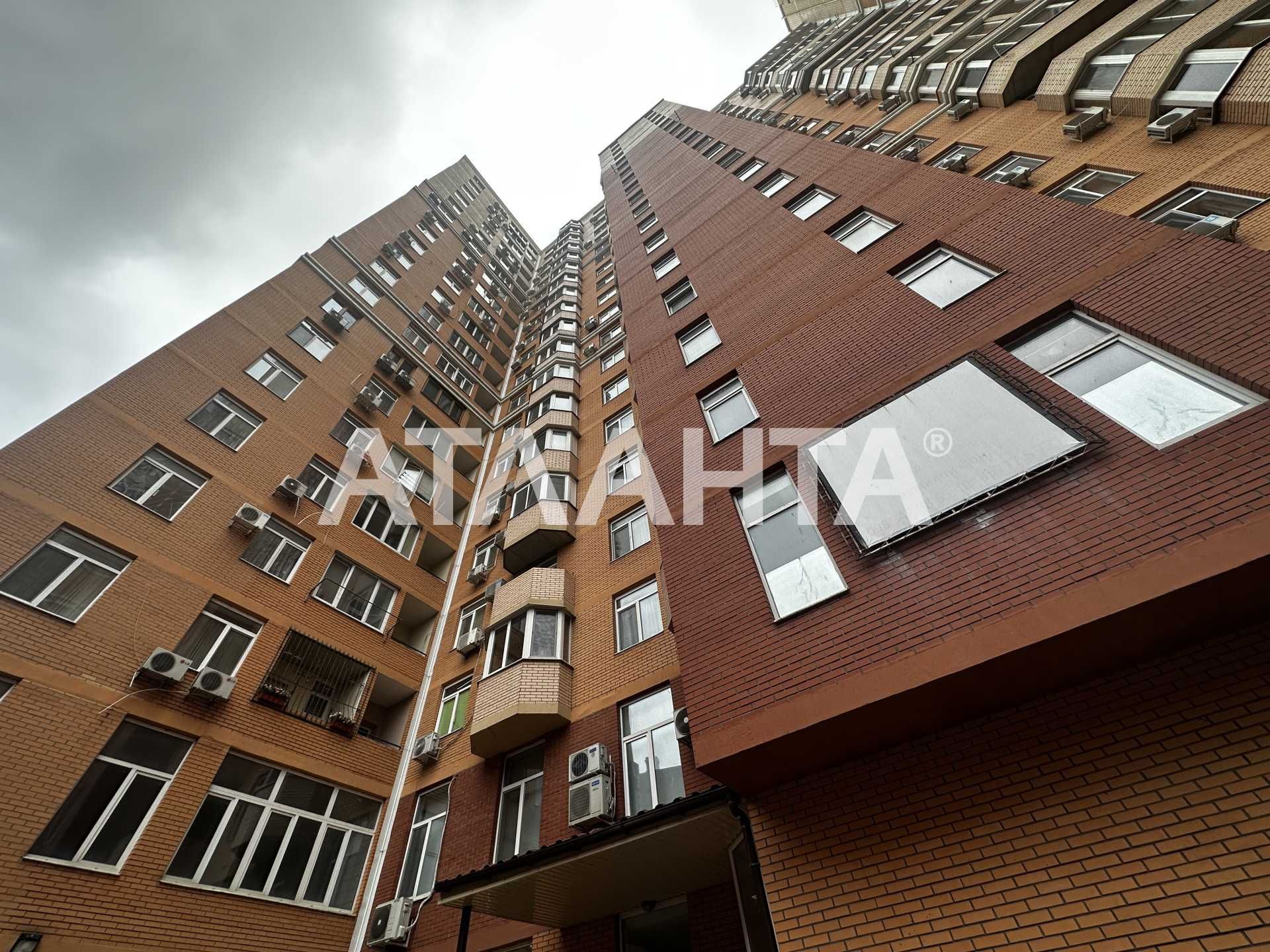 Продам однокомнатную квартиру в новострое в Центре