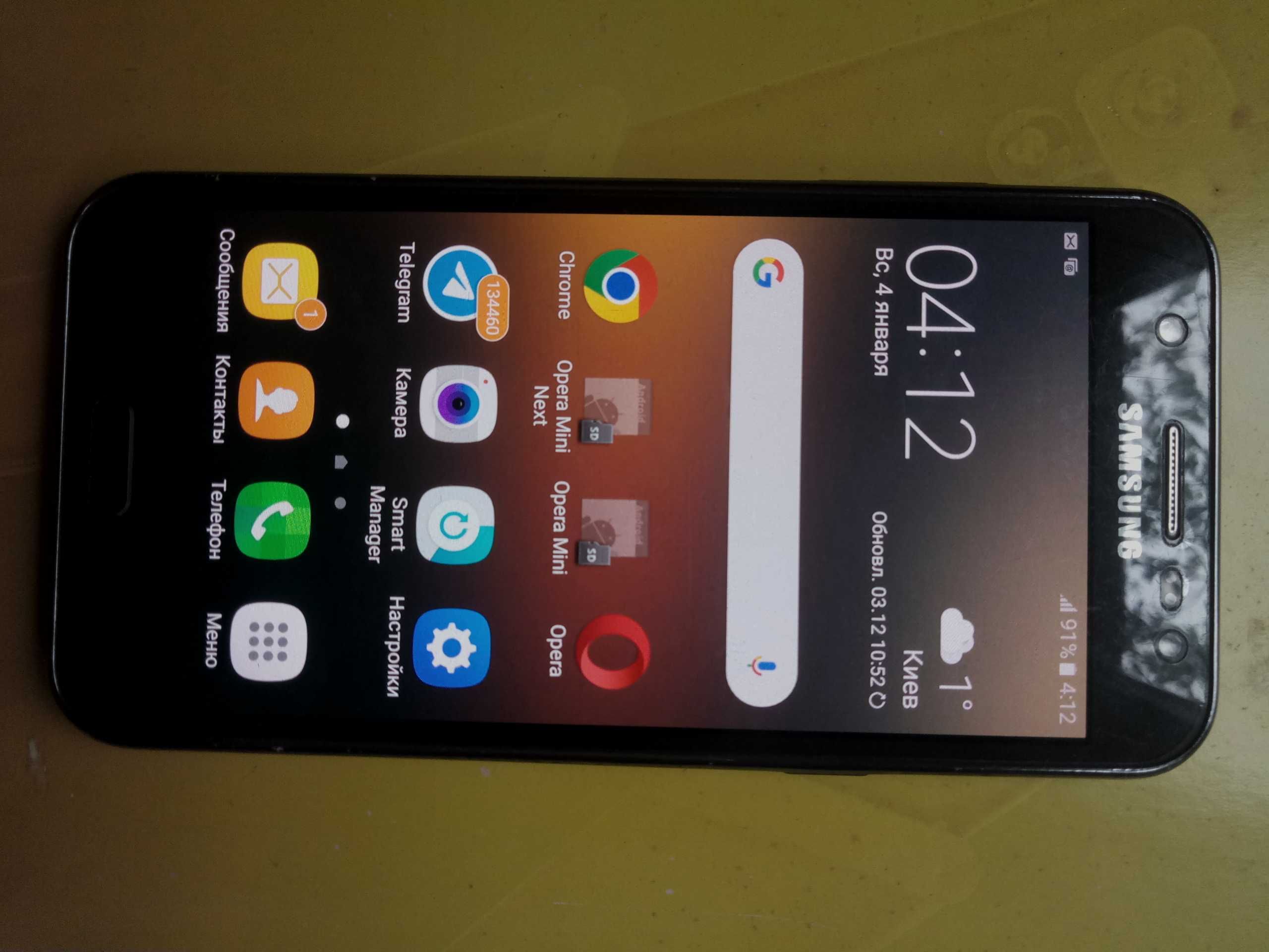 Смартфон Samsung j 5