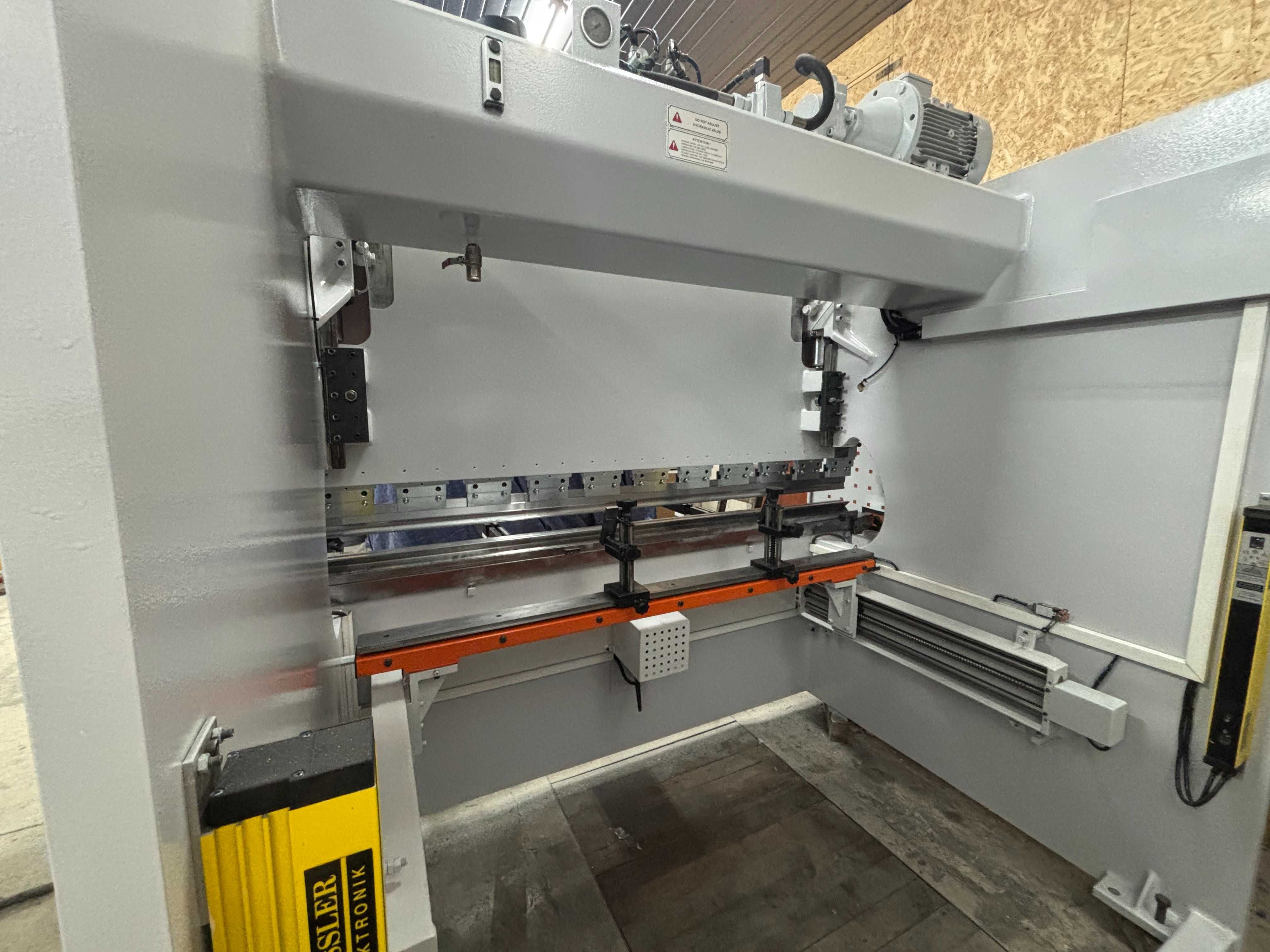 Prasa krawędziowa ERMAKSAN HAP 2600x80T