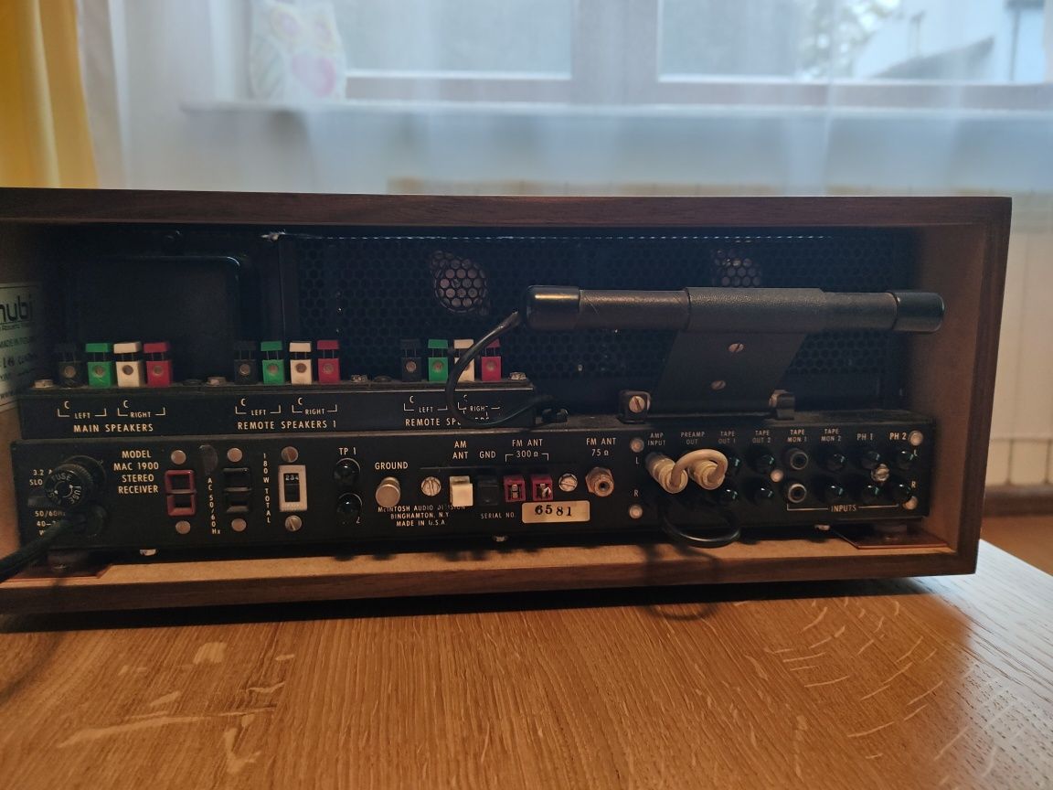 MAC 1900. Mcintosh. Wzmacniacz, amplituner.