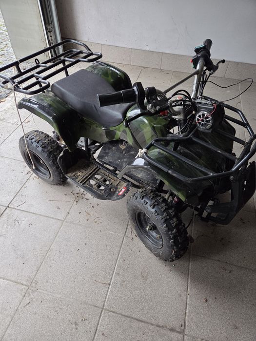 Квадрацикл дитячий.