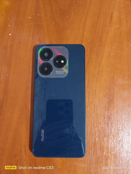 Продам телефон "nubia V60 Design"