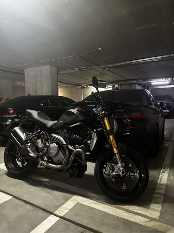 Ducati Monster 1200 s Black on Black