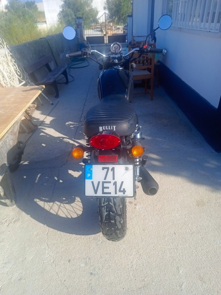 Moto 125 bullit Hunt