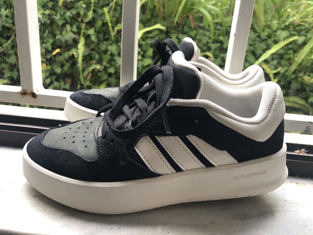 Tenis Adidas Court 24