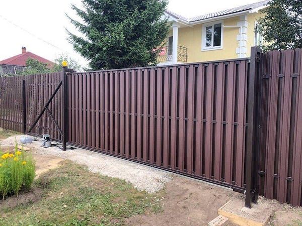 Ворота откатные. Автоматические ворота консольные.