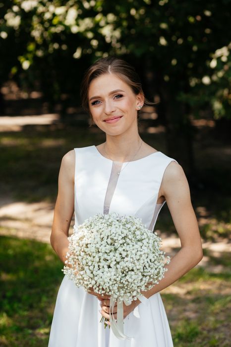 Продам білу сукню