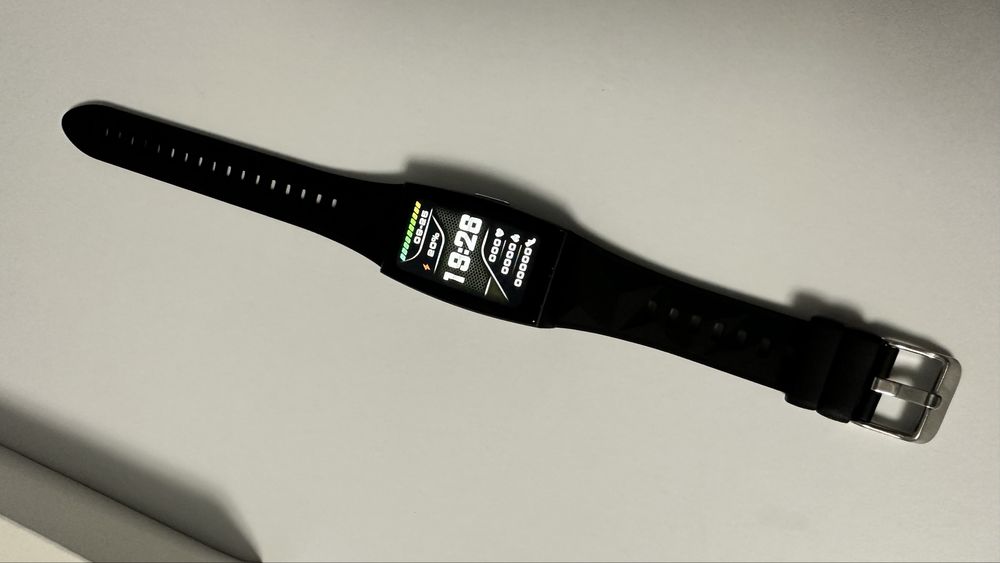 Смарт годинник (фітнес браслет)