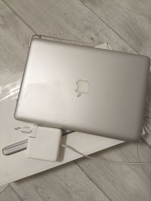 MacBook Pro в отличном состоянии