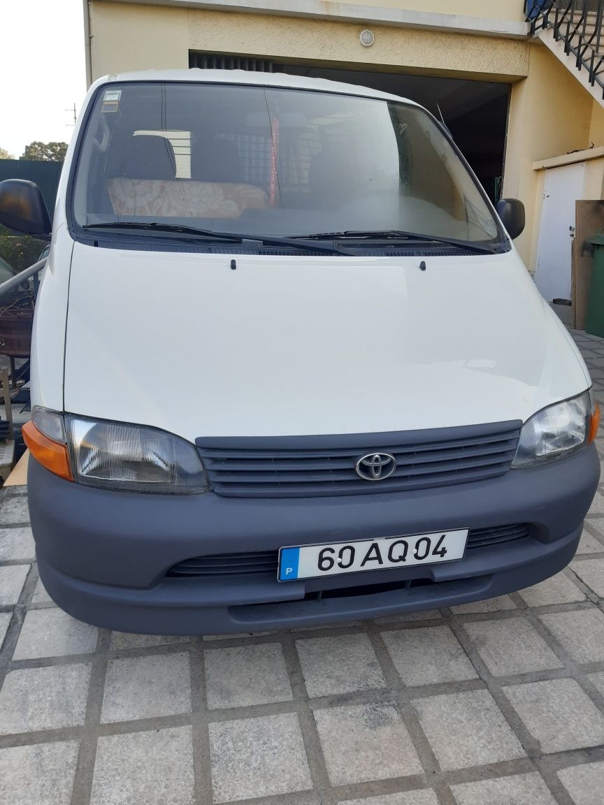Toyota hiace 2005/ 2500 Branca