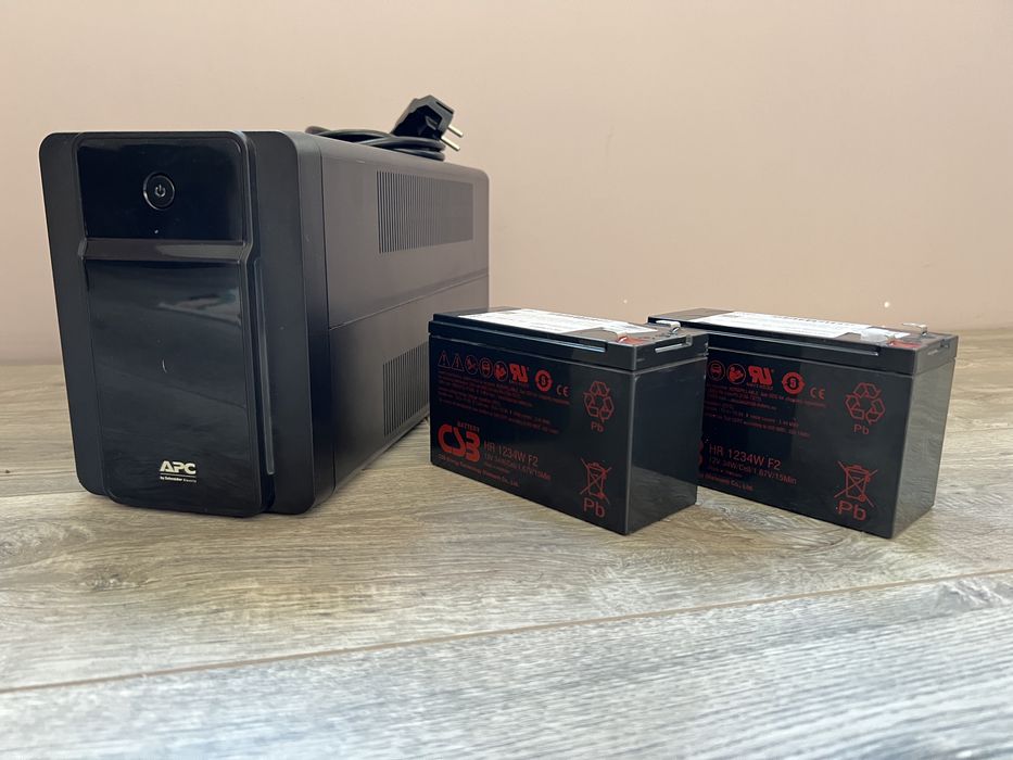 ДБЖ APC Back-UPS 900W/1600VA (нові покращені акумулятори на гарантії)