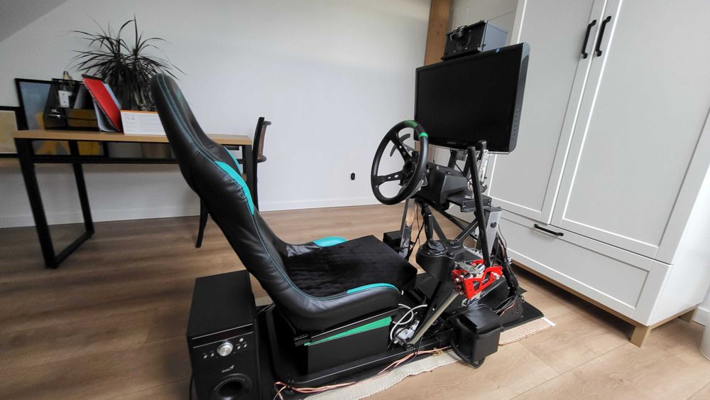 Sim racing kierownica stanowisko