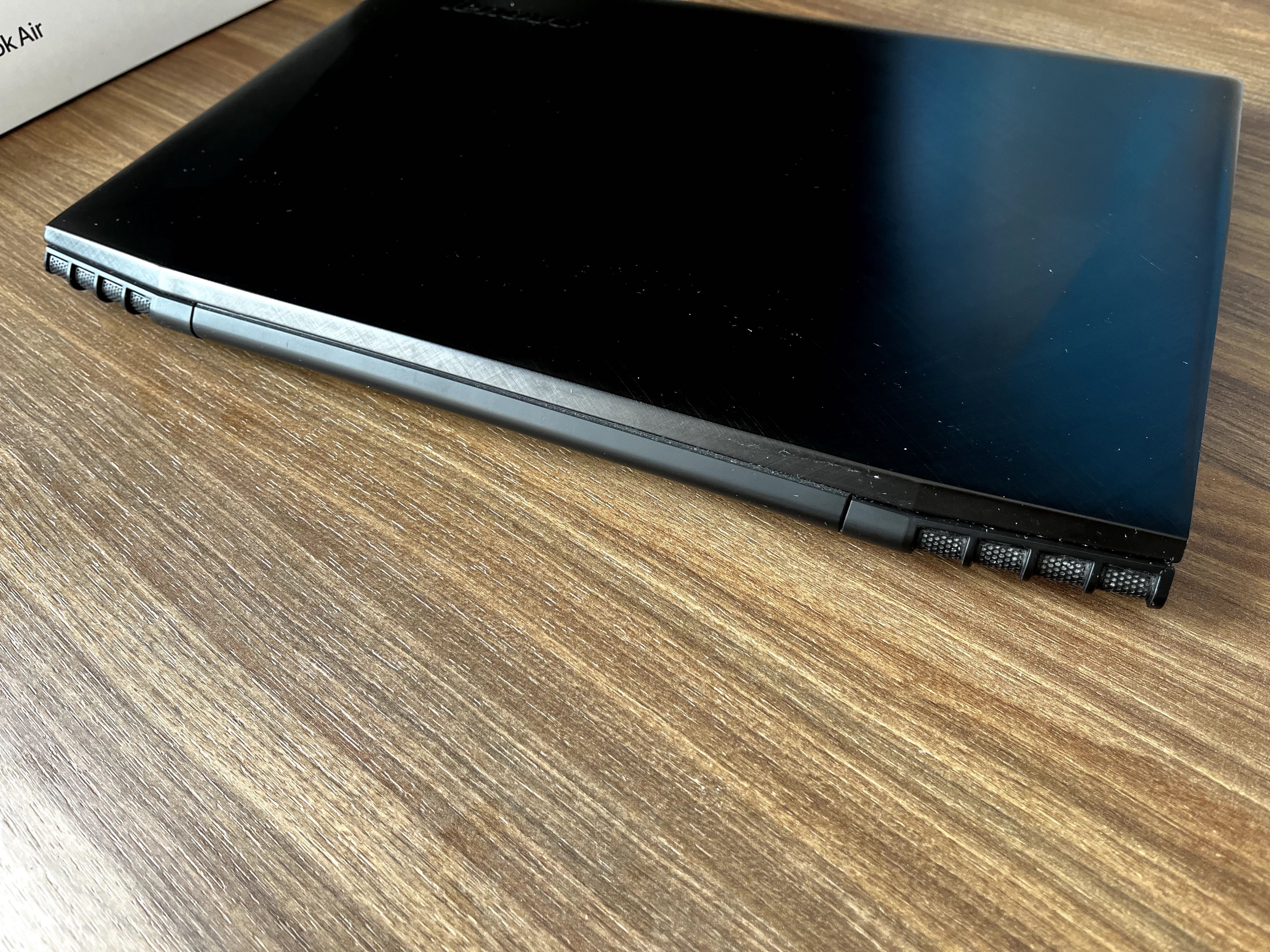 Laptop Lenovo Y50-70 i7 - 4720HQ 3,60 Ghz / GTX 960M / 16GB / 1 TB HDD